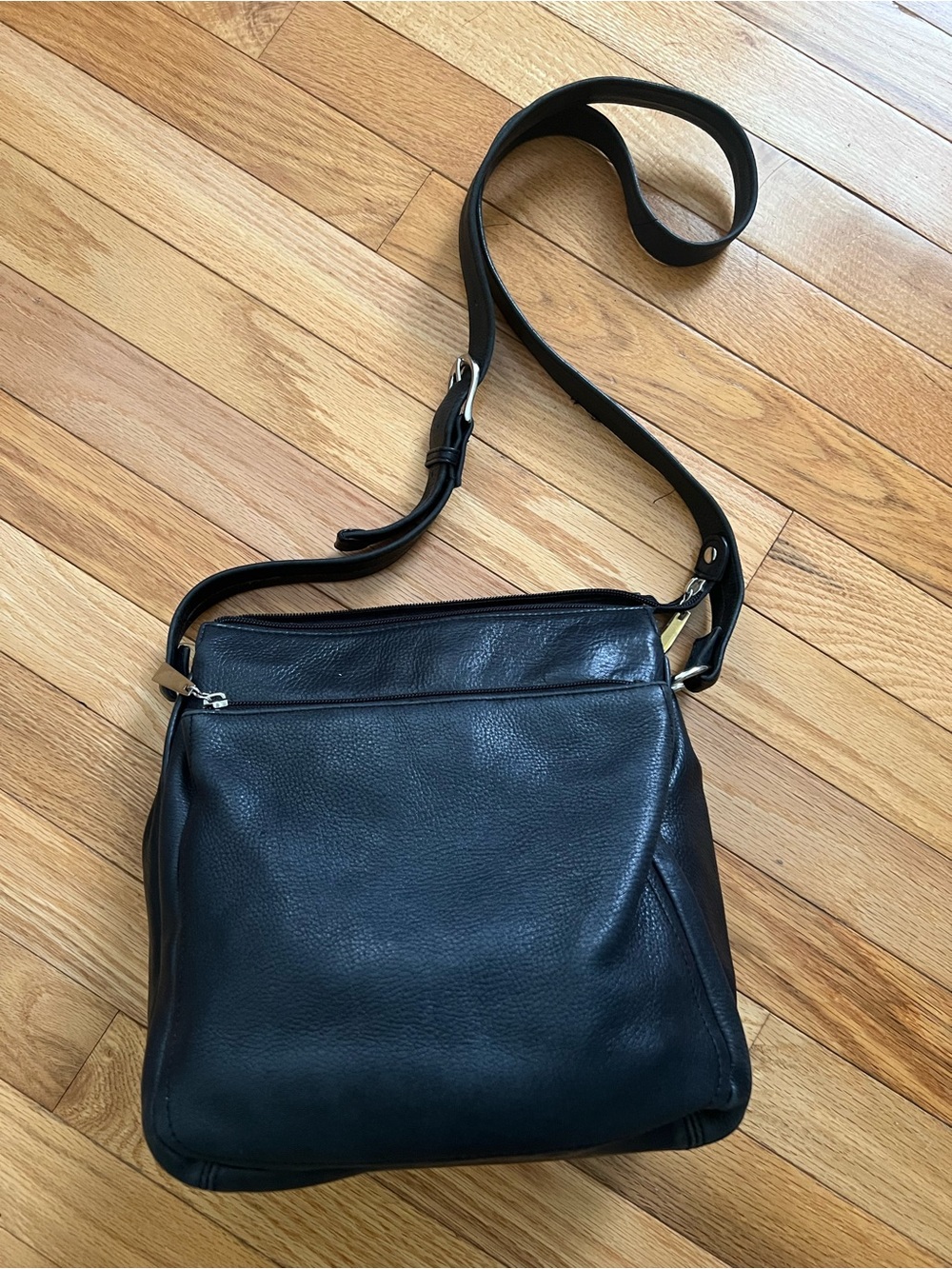 Wilsons Leather Black Leather Shoulder Crossbody Bag